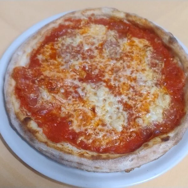 Pizza Calabrese – La Pergola Nürnberg