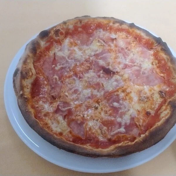 Pizza Prosciutto – La Pergola Nürnberg
