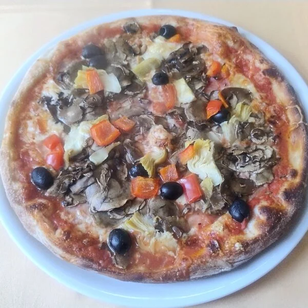 Pizza Speciale vegan – La Pergola Nürnberg